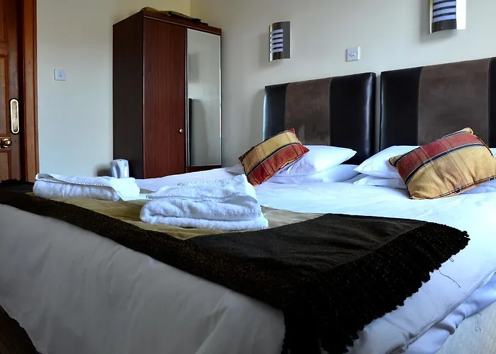Crown Hotel