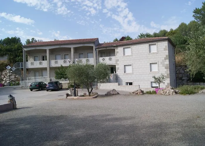 Appart'Hôtel Les Rochers