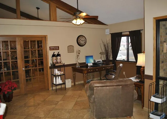Asteria Inn & Suites