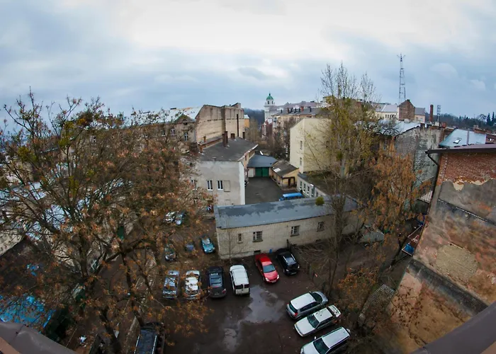 Готель Цісар