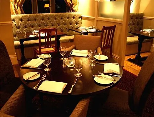 Fosse Manor Hotel