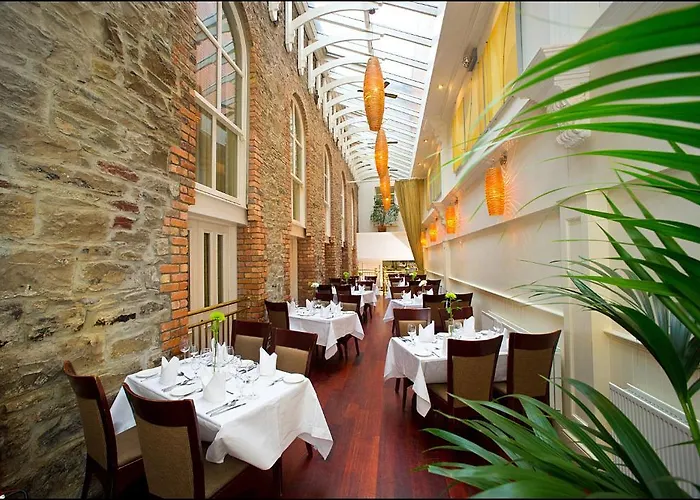 Westenra Arms Hotel