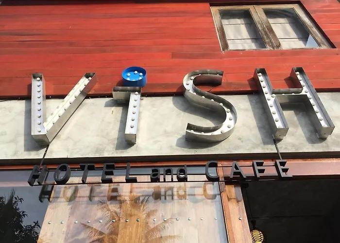 Vish Hotel And Cafe