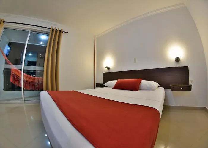 Hotel Montserrat Plaza