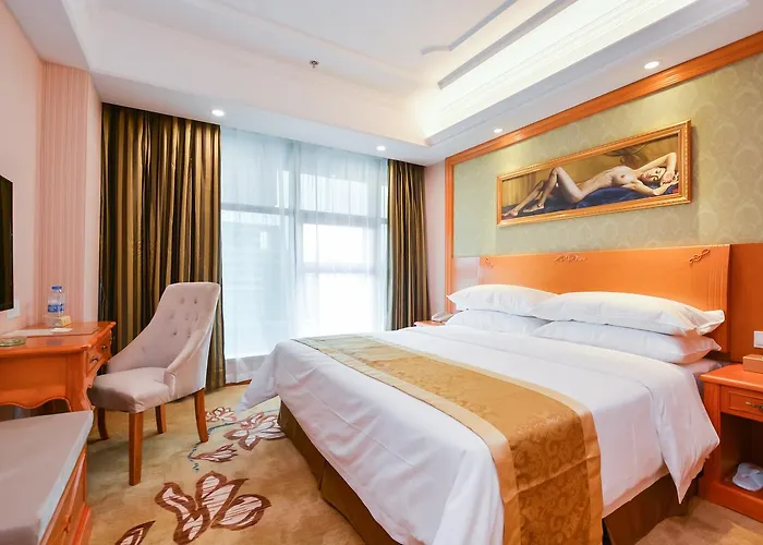 Vienna Hotel Nanjing Pukou Middle Puzhu Road