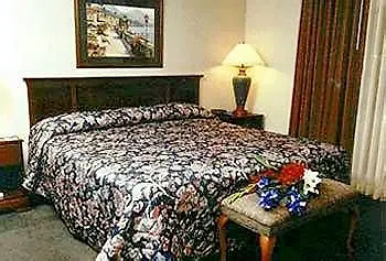 Lees Inn & Suites Muncie