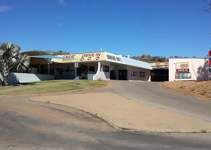 Overlander Hotel