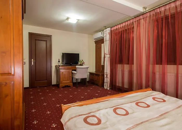Red Hotel