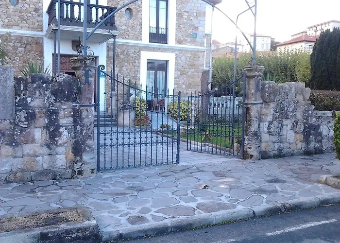 Hotel Luzon