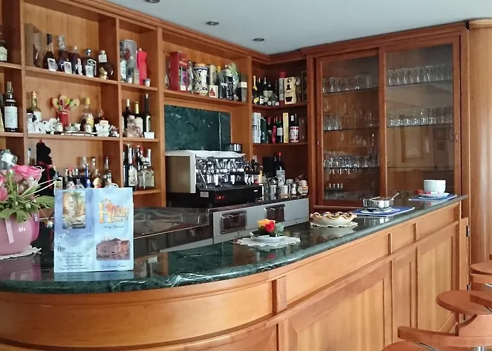 Hotel Holiday House