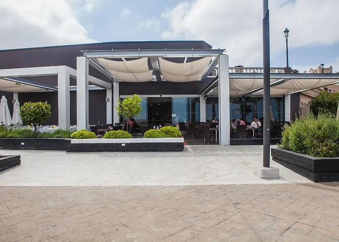 Apartamentos Turísticos Bahía Sur