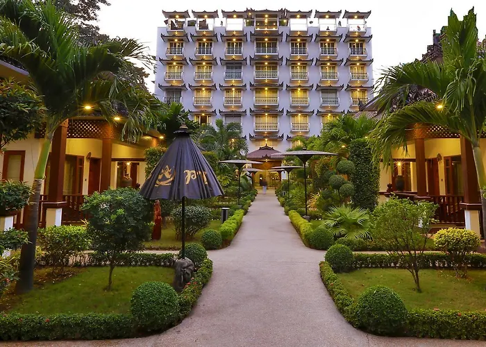 Yadanarpon Dynasty Hotel
