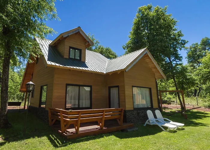Cabanas y Lodge Los Hualles