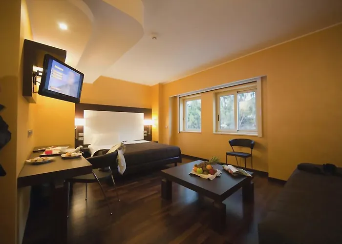 E' Hotel