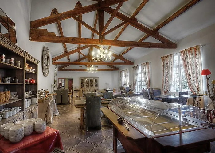 Hotel Les Mazets Des Roches