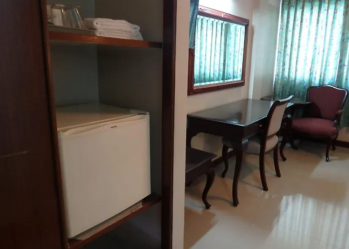 Sakol Hotel