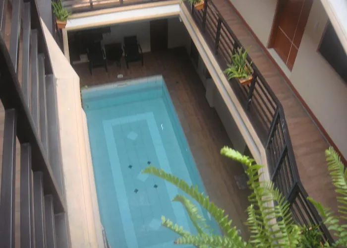 Hidden Pearl Hotel