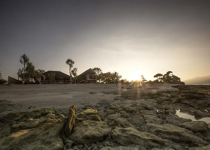 Sunset House Gili Meno