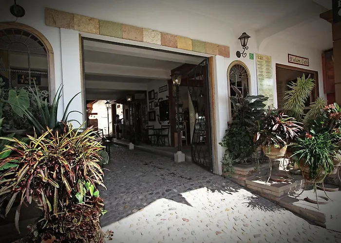 Hotel Plaza Yat Balam