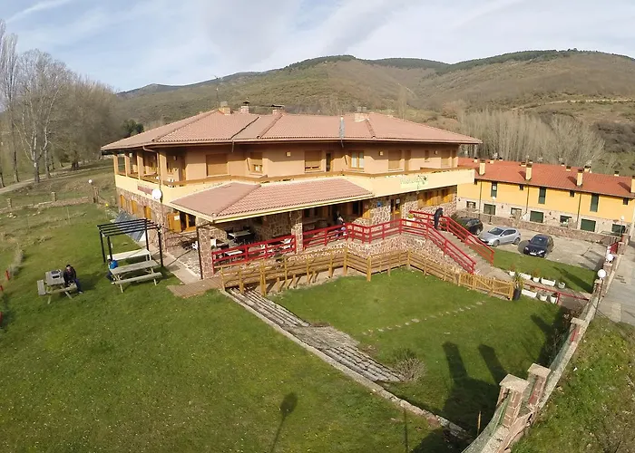 Hotel Villaneila