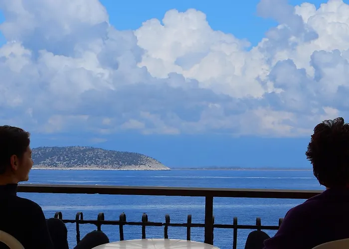 Akti Hotel