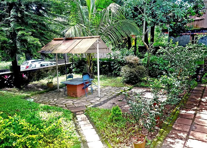 Radhanand Holiday Home