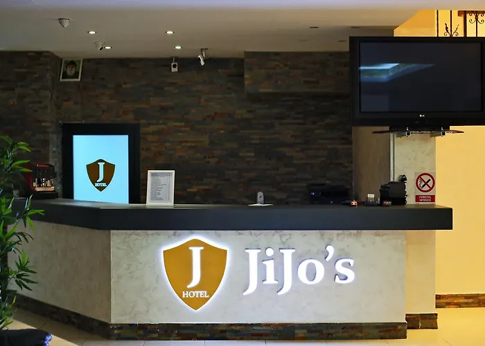 Jijo'S Hotel