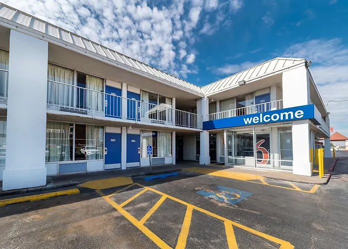 Motel 6-Oklahoma City, Ok - Bricktown