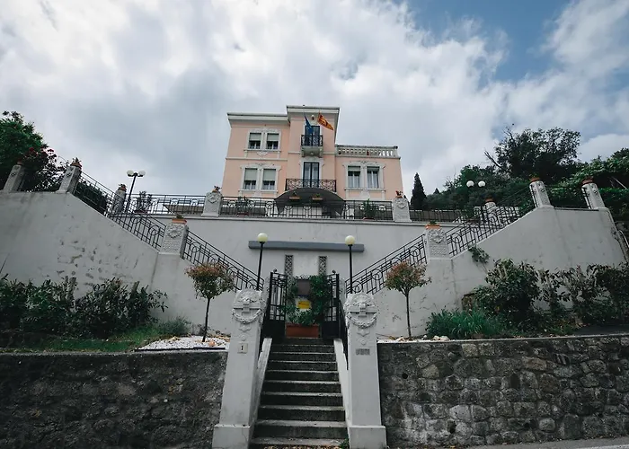 Villa Lussana