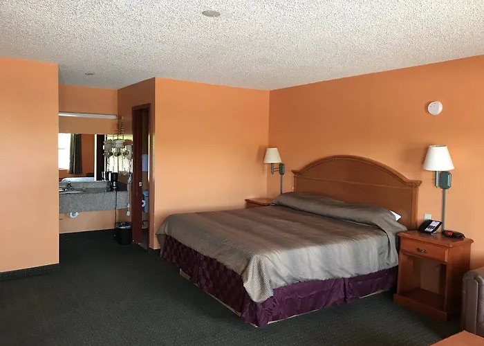 American Inn Cleburne