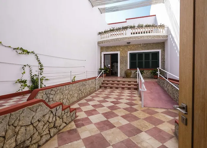 Hotel Abril 37