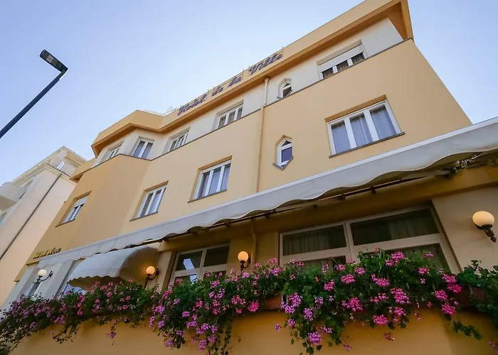 Hotel de la Ville
