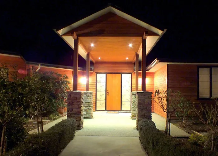Wanaka Alpine Lodge