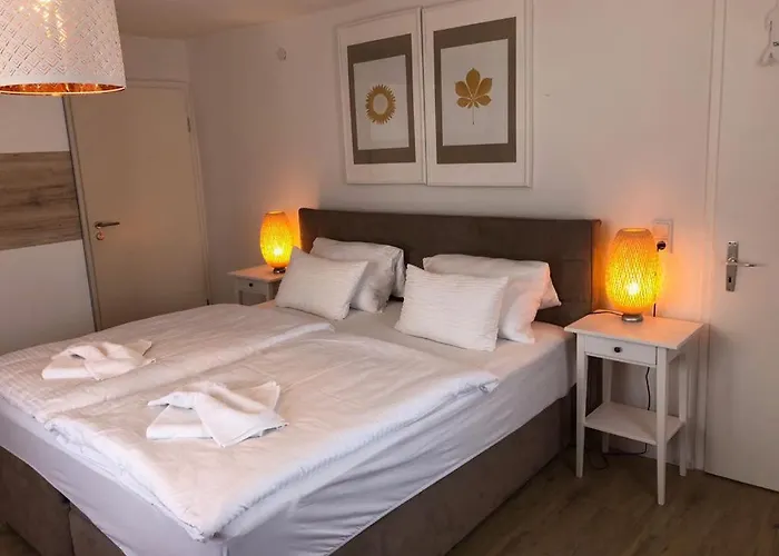 ZUM BAHNHÖFLE Restaurant&Hotel - Albbruck Am Rhein