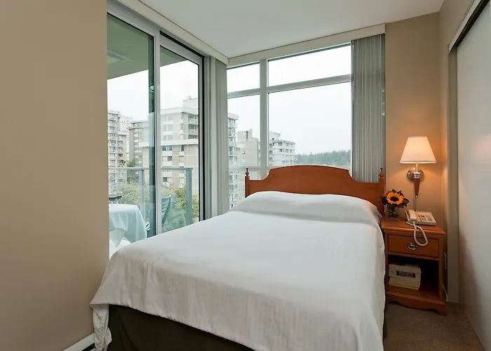 Lord Stanley Suites On The Park