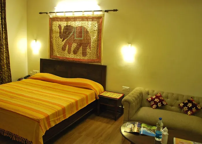 Hotel H R Palace