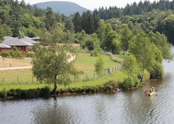 Vacancéole - Le Domaine des Monédières