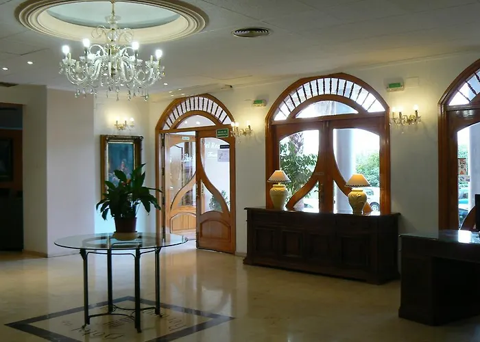 Hotel Reconquista