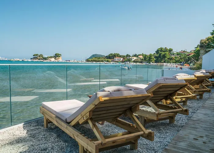Denise Beach Hotel