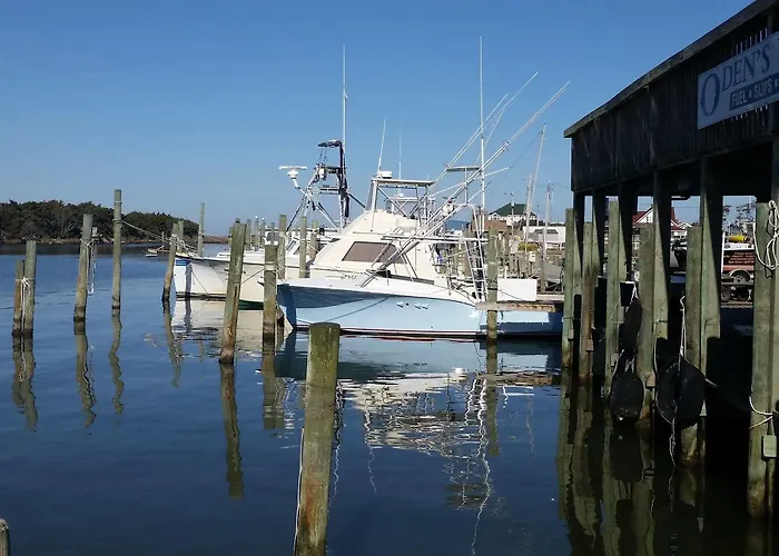 Breakwater Inn