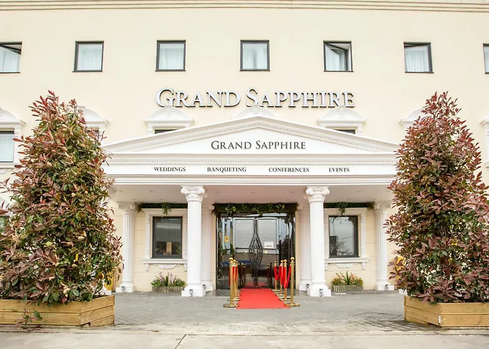 Grand Sapphire Hotel&Banqueting