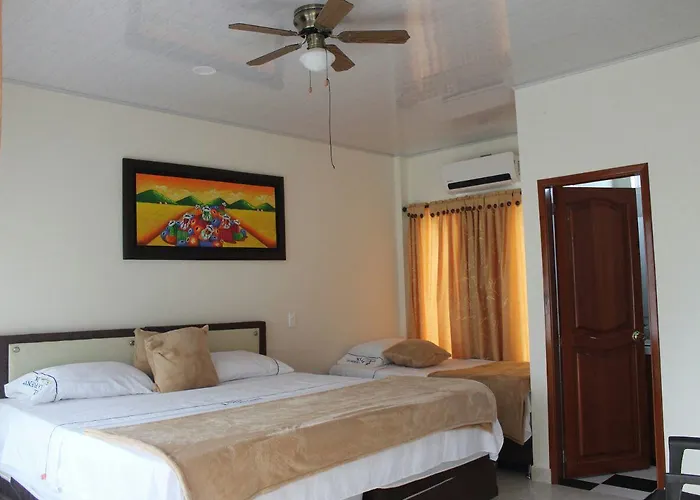 Hotel La Fuente J.N