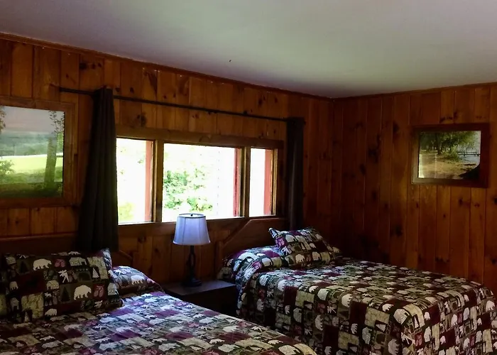 Luzerne Court Motel