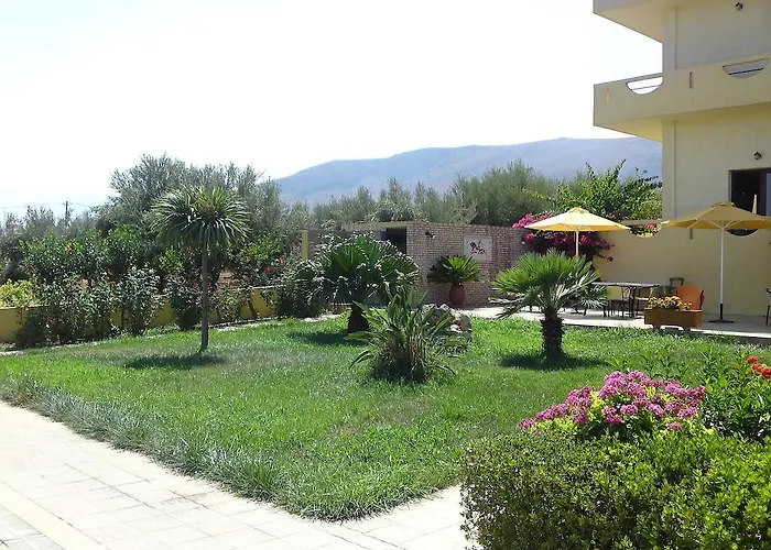 Stork Hotel