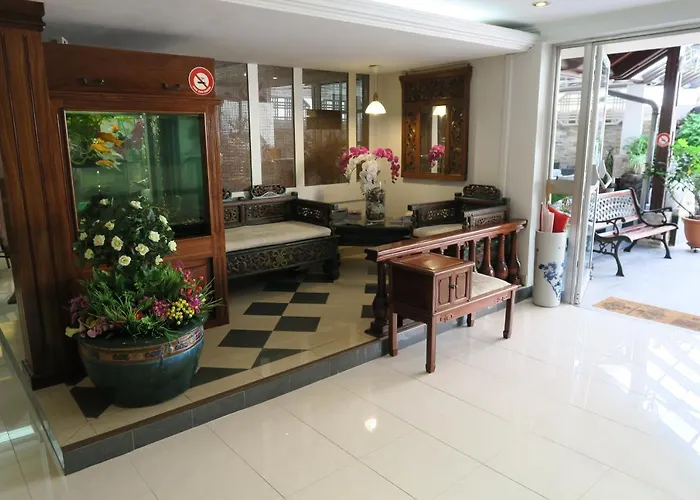 Central Hotel