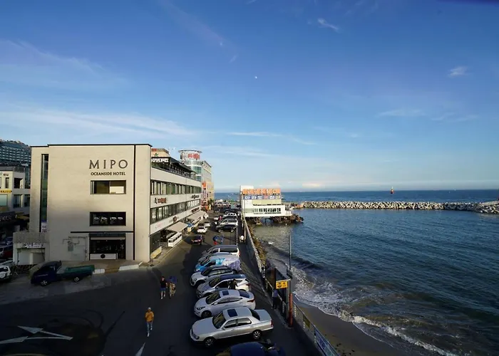 Mipo Oceanside Hotel