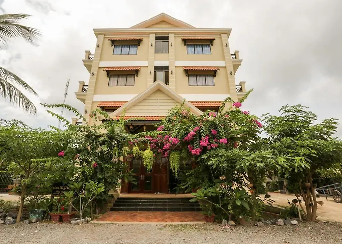 Blue Diamond Hostel