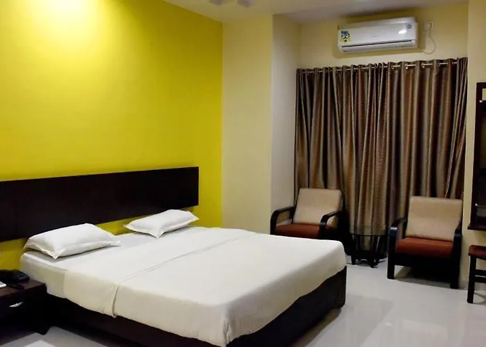Hotel Varenya Inn