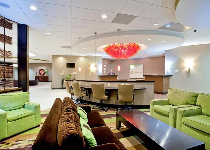 Holiday Inn Olathe Medical Center