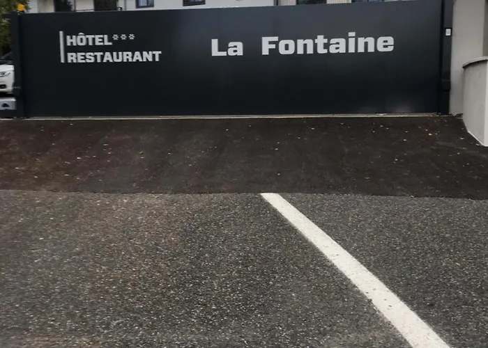 Hôtel logis restaurant La Fontaine